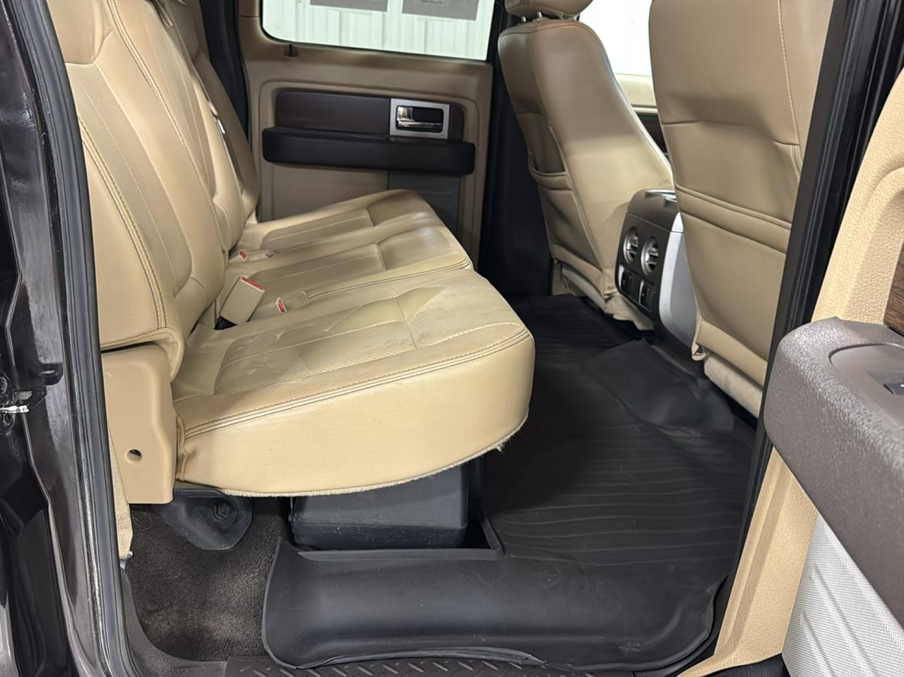 Ford F-150 4WD SuperCrew 145" Lariat 2013