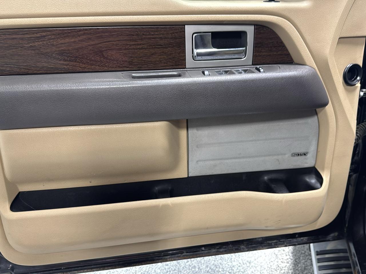 Ford F-150 4WD SuperCrew 145" Lariat 2013