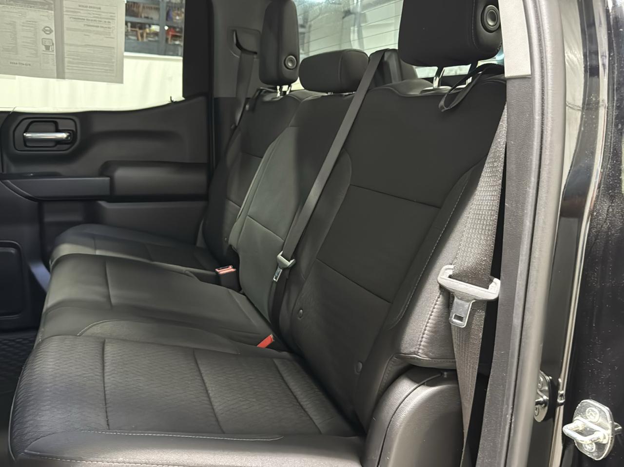 Chevrolet Silverado 1500 4WD Crew Cab 147" Custom 2022