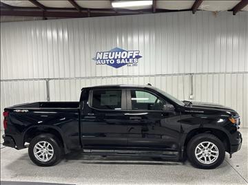 2022 Chevrolet Silverado 1500 4WD Crew Cab 147" Custom