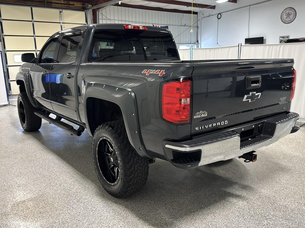 Chevrolet Silverado 1500 4WD Crew Cab 143.5" LT w/1LT 2017
