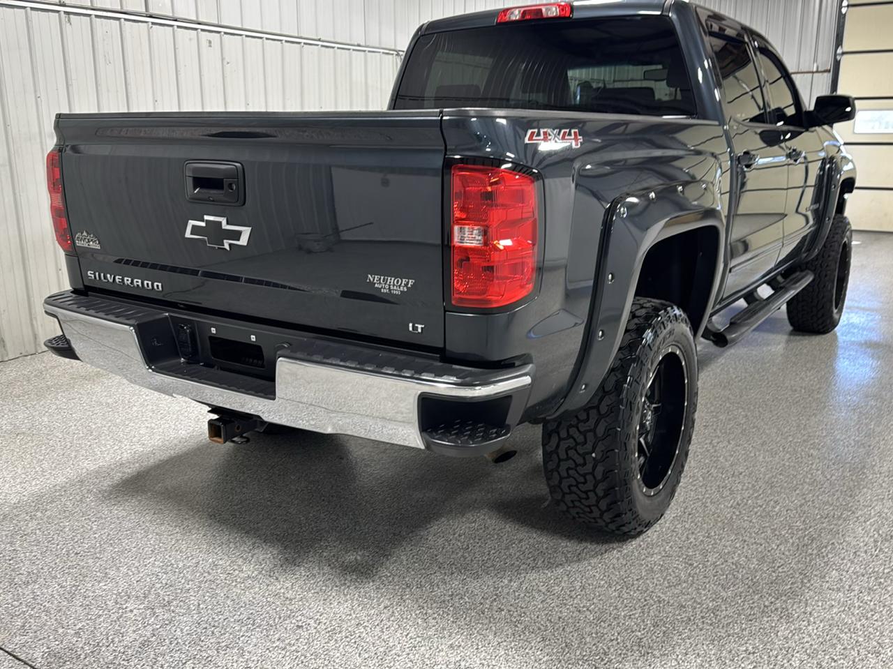 Chevrolet Silverado 1500 4WD Crew Cab 143.5" LT w/1LT 2017