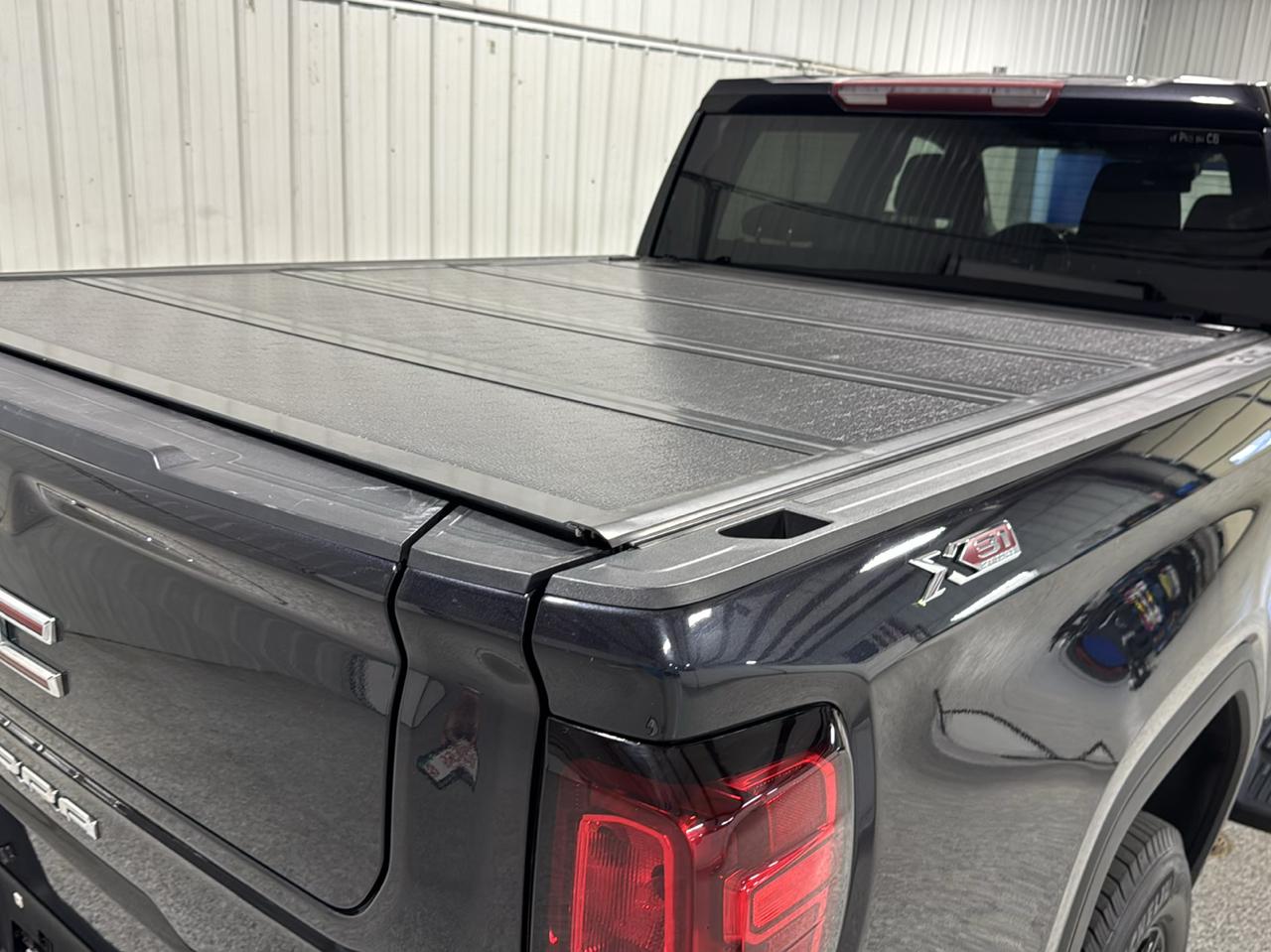 GMC Sierra 1500 4WD Crew Cab 157" Elevation 2022