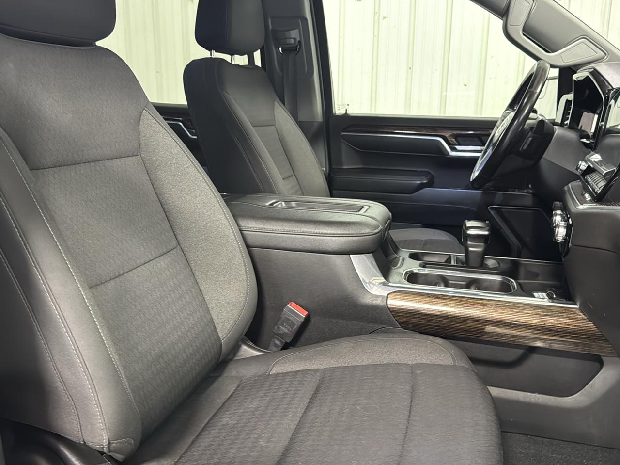 GMC Sierra 1500 4WD Crew Cab 157" Elevation 2022