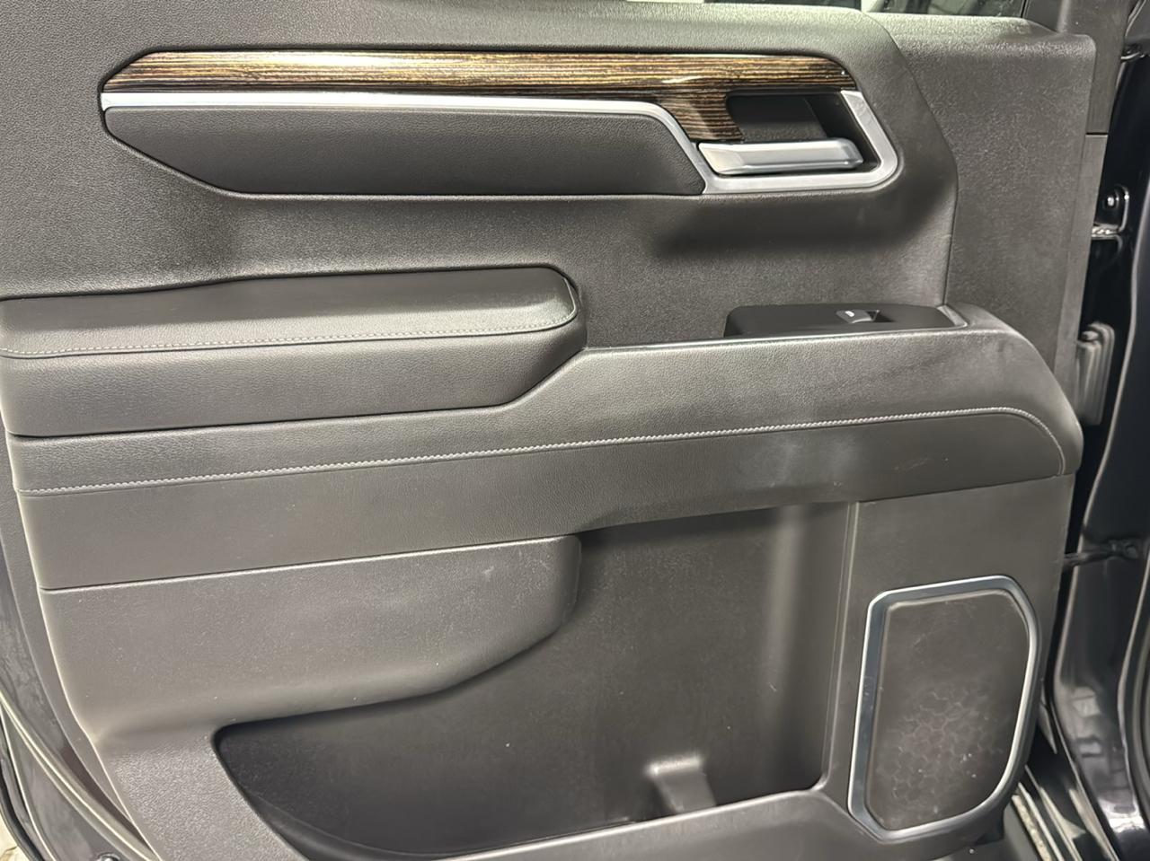 GMC Sierra 1500 4WD Crew Cab 157" Elevation 2022
