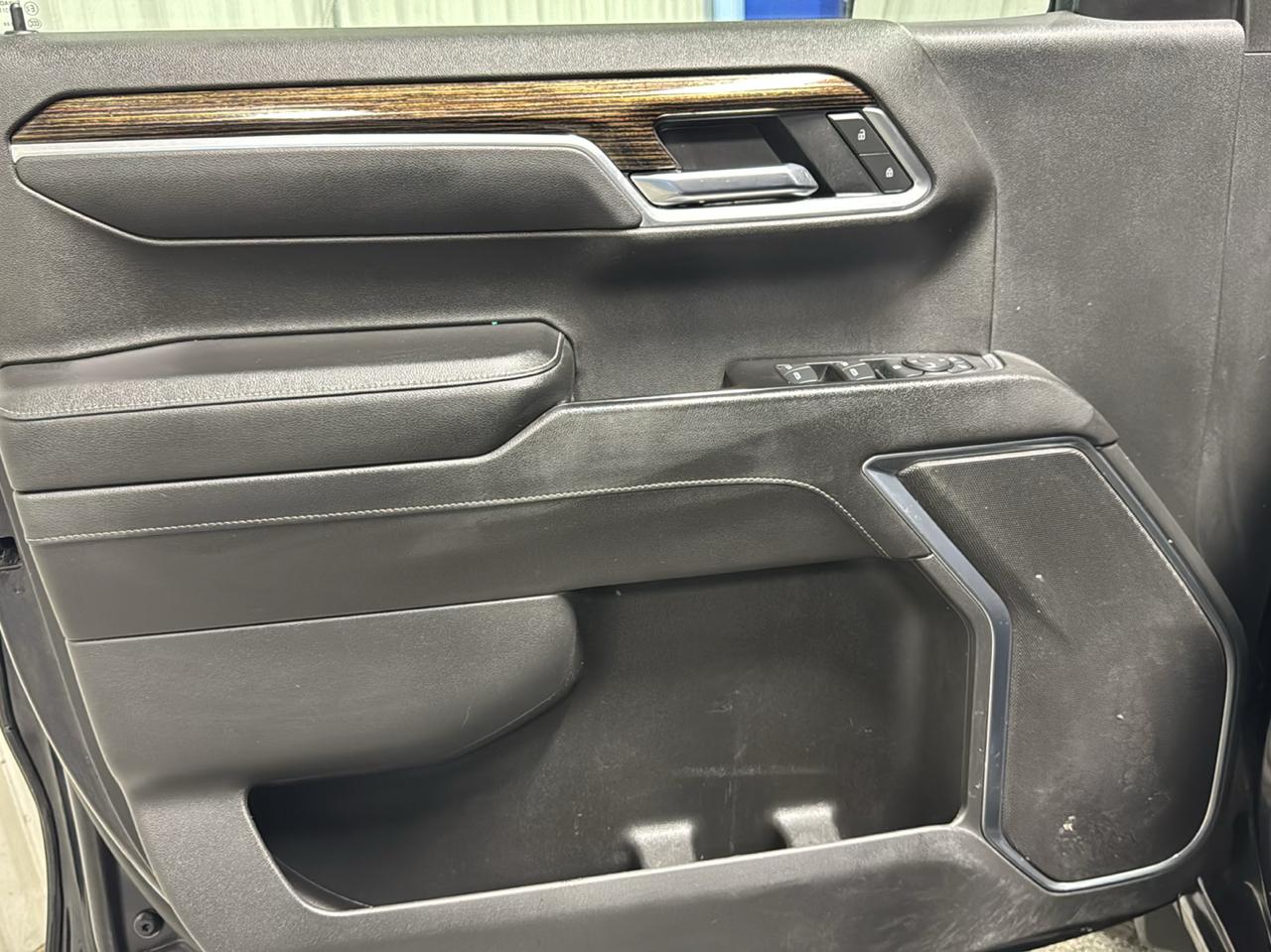 GMC Sierra 1500 4WD Crew Cab 157" Elevation 2022