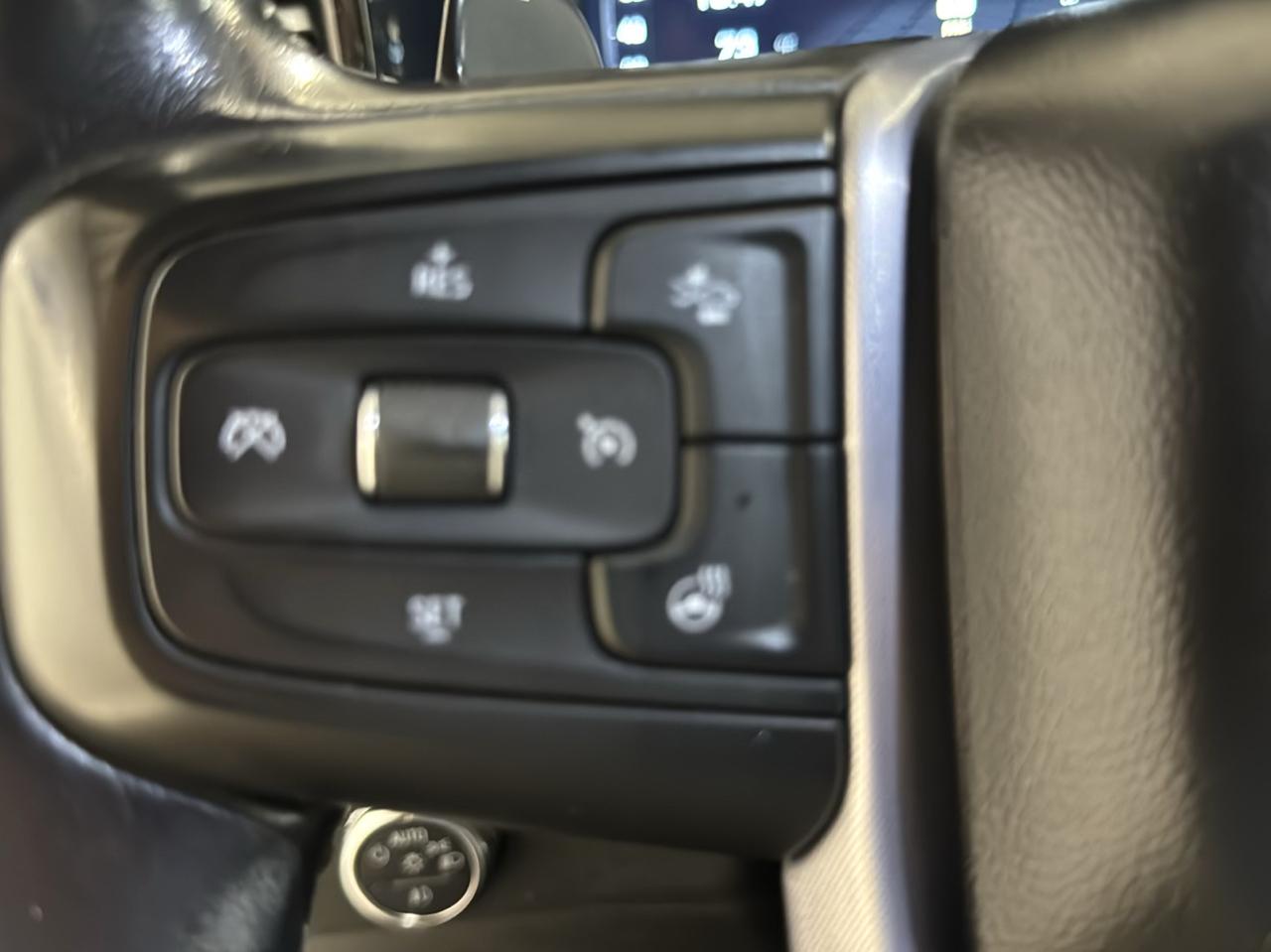 GMC Sierra 1500 4WD Crew Cab 157" Elevation 2022