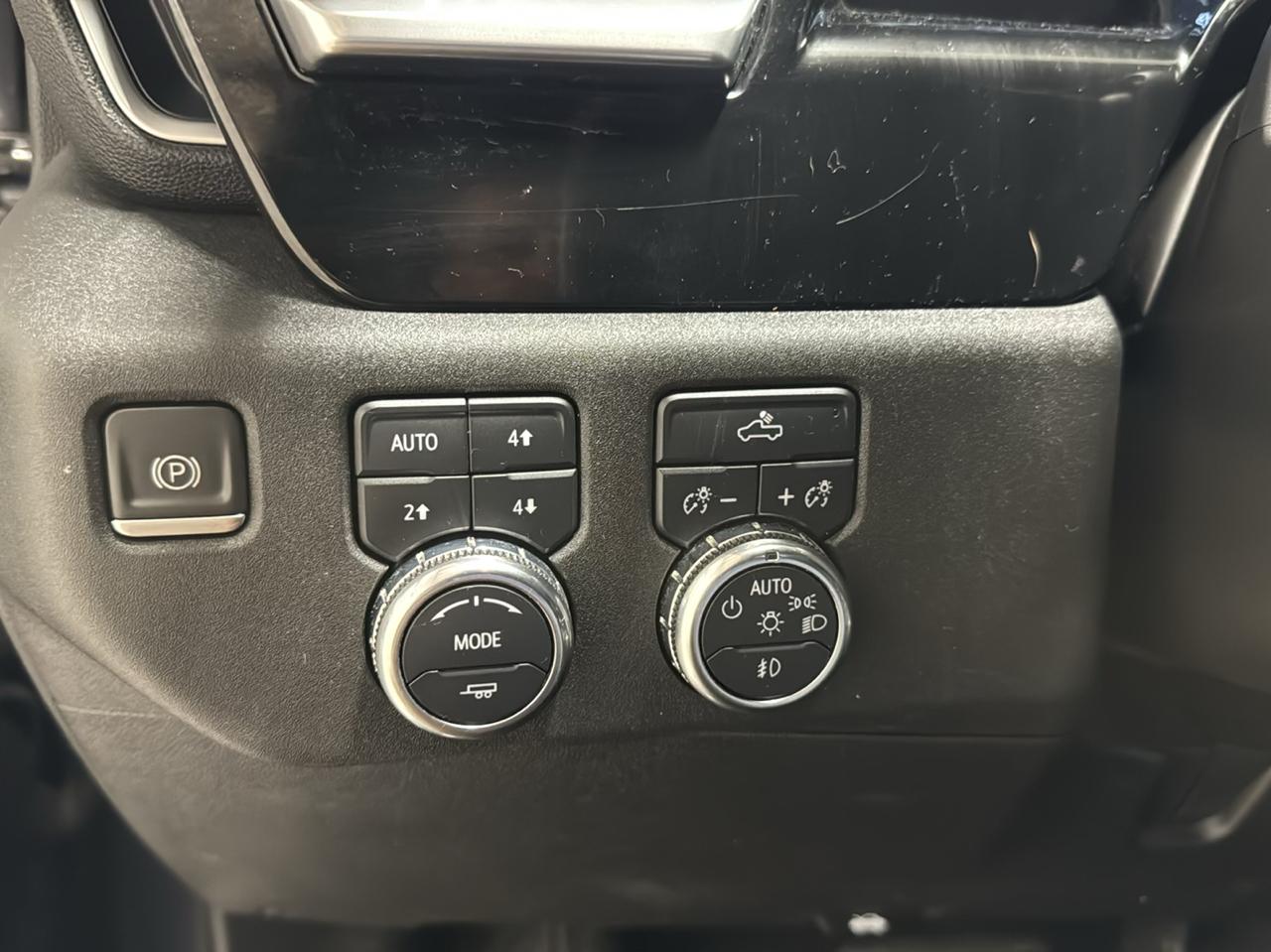 GMC Sierra 1500 4WD Crew Cab 157" Elevation 2022