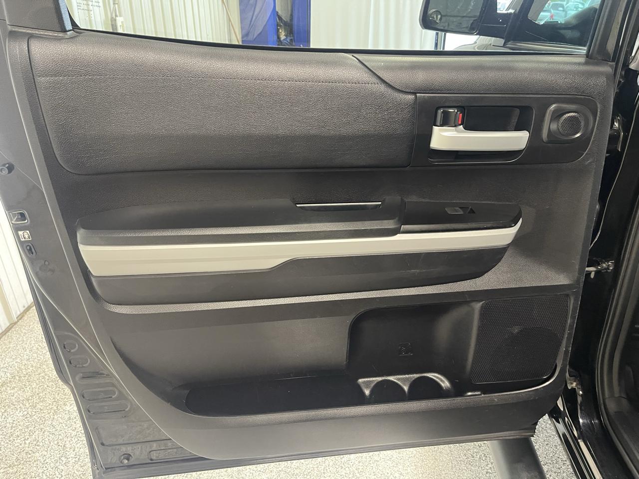 Toyota Tundra 4WD SR5 CrewMax 5.5' Bed 5.7L (Natl) 2019