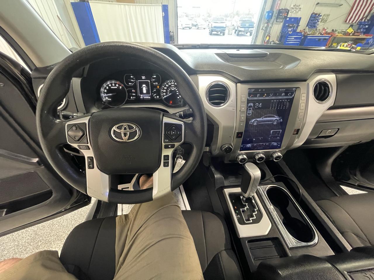 Toyota Tundra 4WD SR5 CrewMax 5.5' Bed 5.7L (Natl) 2019