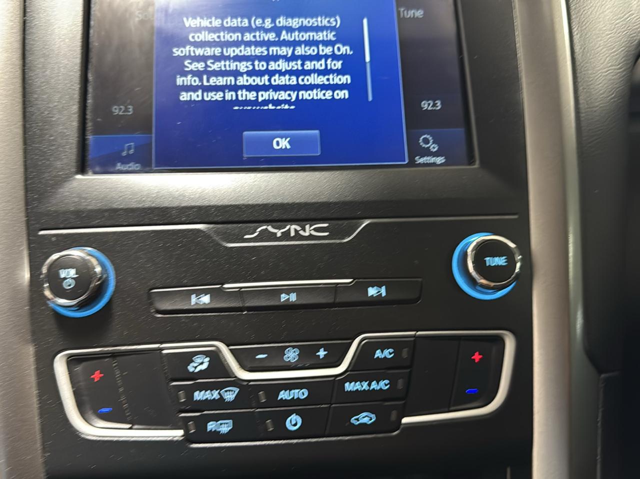 Ford Fusion SE FWD 2020