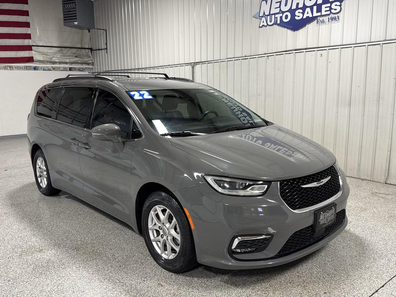 Chrysler Pacifica Touring L FWD 2022