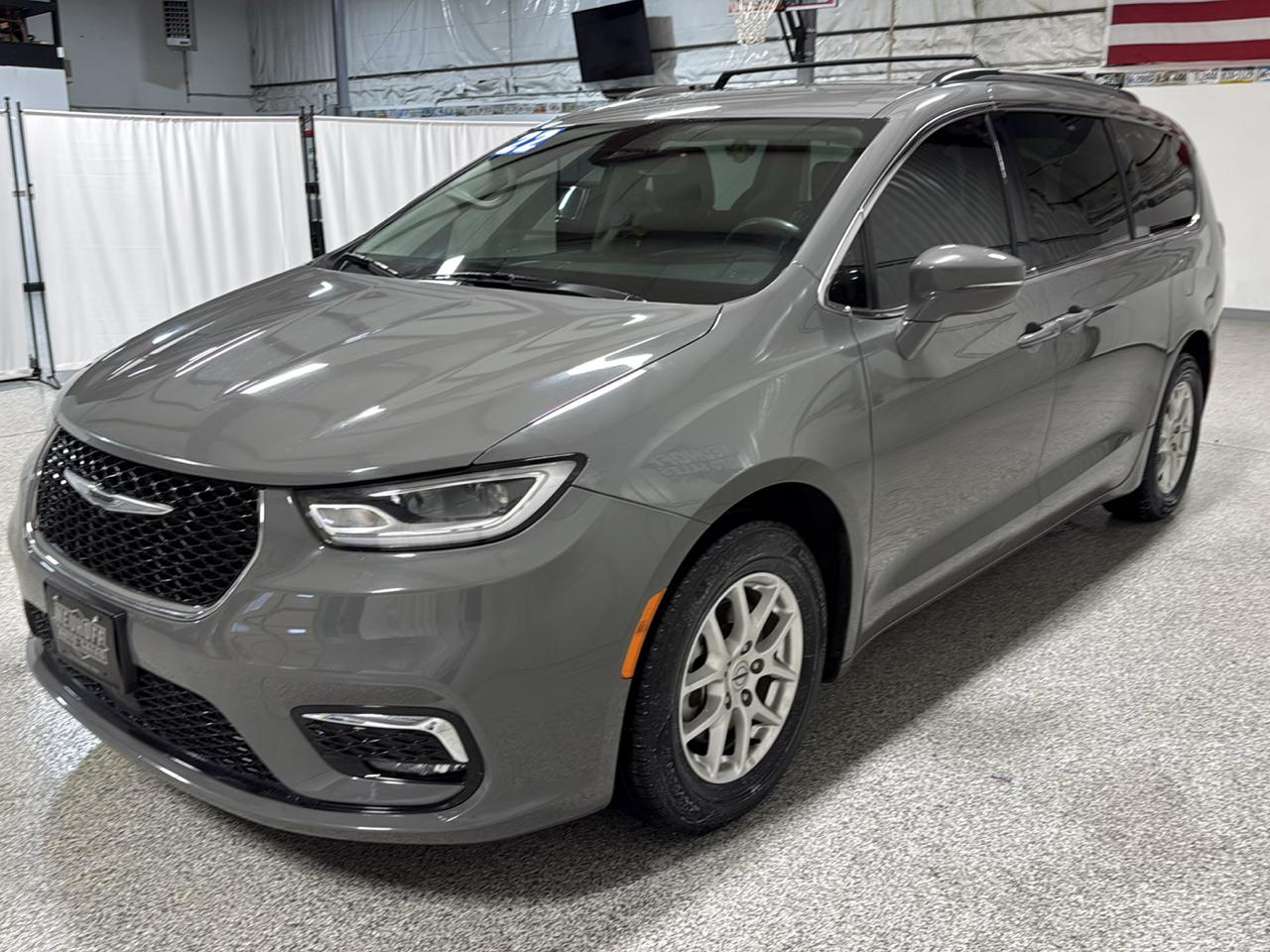 Chrysler Pacifica Touring L FWD 2022