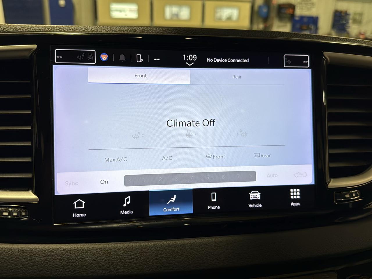 Chrysler Pacifica Touring L FWD 2022