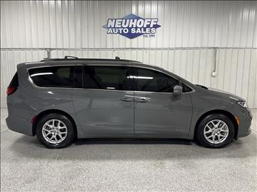 2022 Chrysler Pacifica Touring L FWD