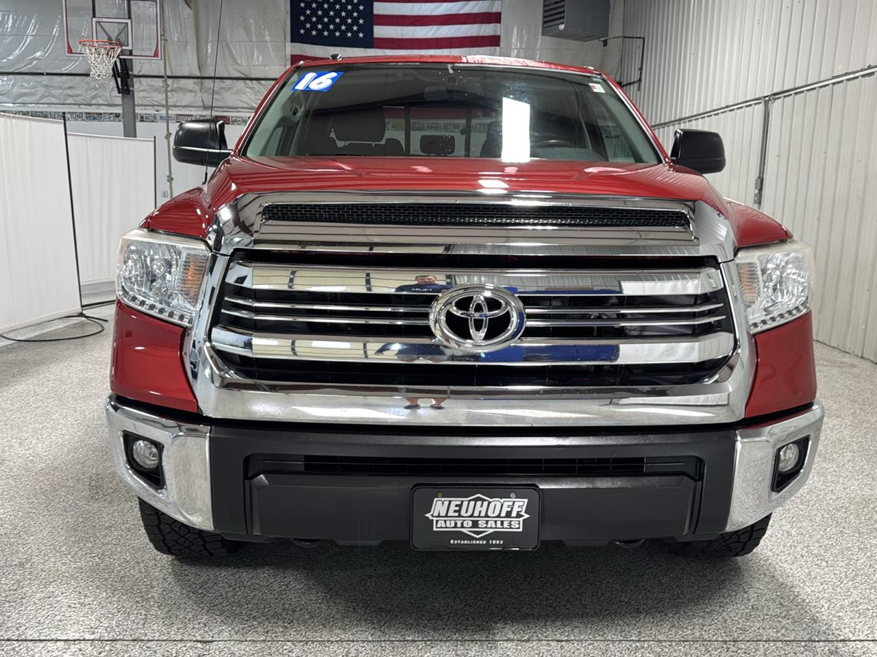 Toyota Tundra 4WD Truck Double Cab 5.7L V8 6-Spd AT TRD Pro (Natl) 2016