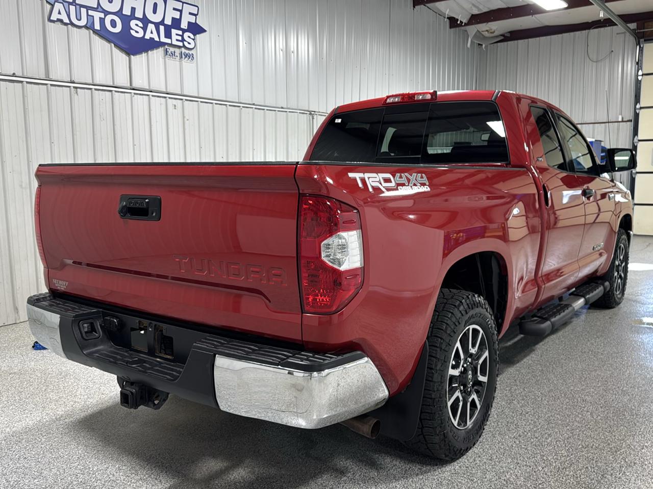 Toyota Tundra 4WD Truck Double Cab 5.7L V8 6-Spd AT TRD Pro (Natl) 2016