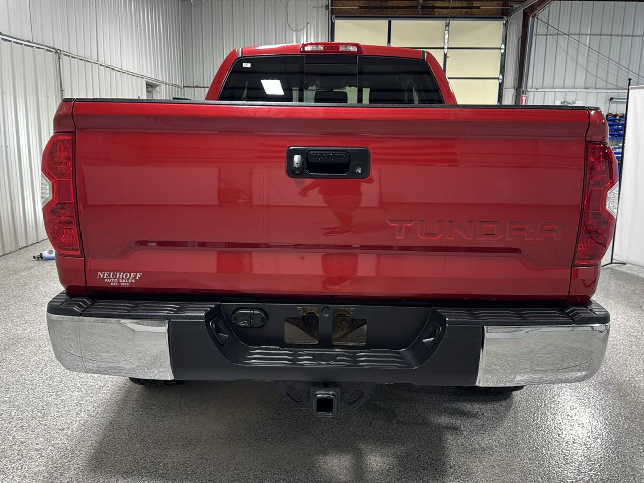 Toyota Tundra 4WD Truck Double Cab 5.7L V8 6-Spd AT TRD Pro (Natl) 2016