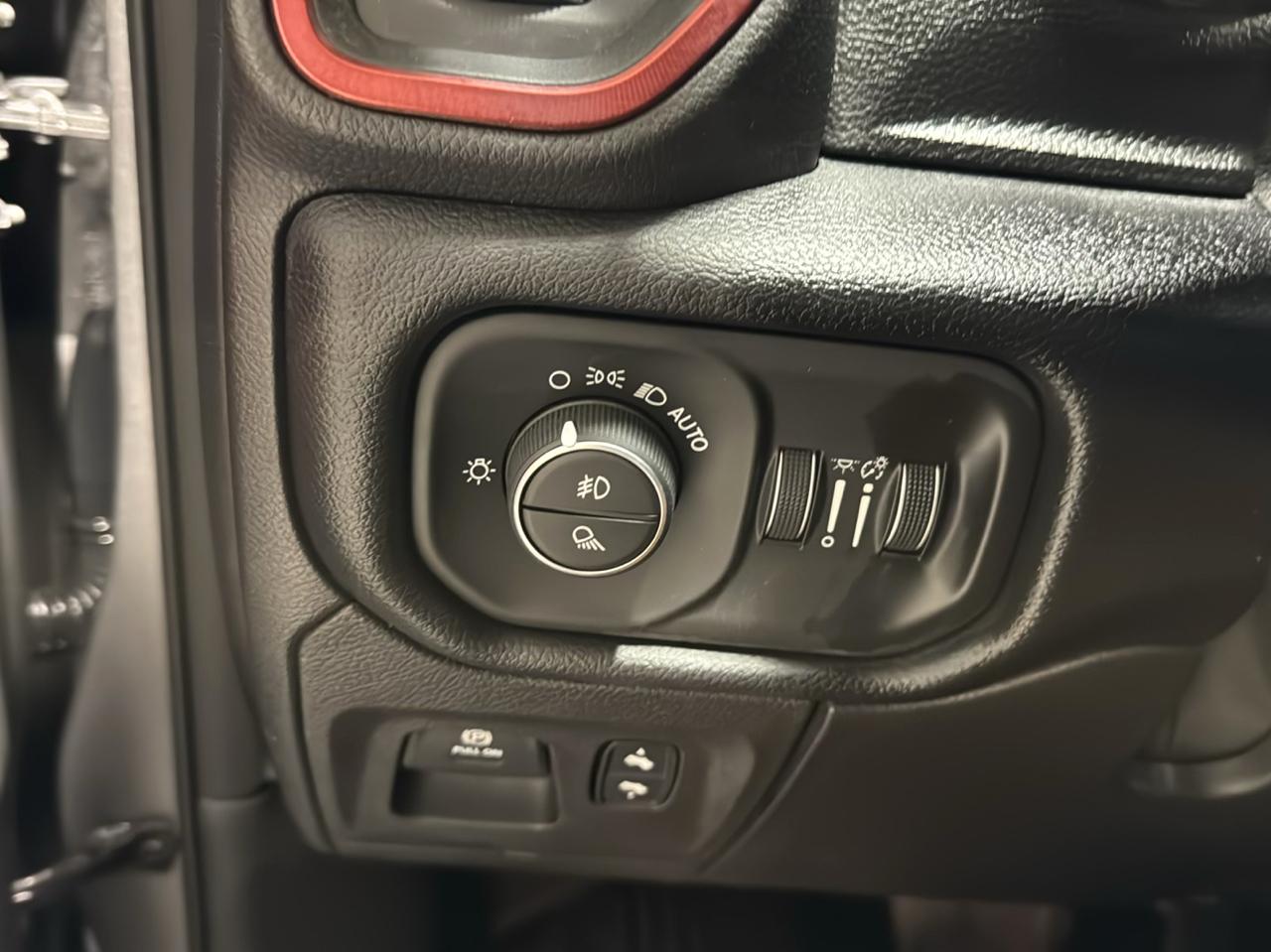 RAM 1500 Rebel 4x4 Quad Cab 6'4" Box 2019