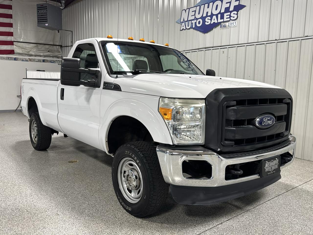 Ford Super Duty F-250 SRW 4WD Reg Cab 137" XLT 2016