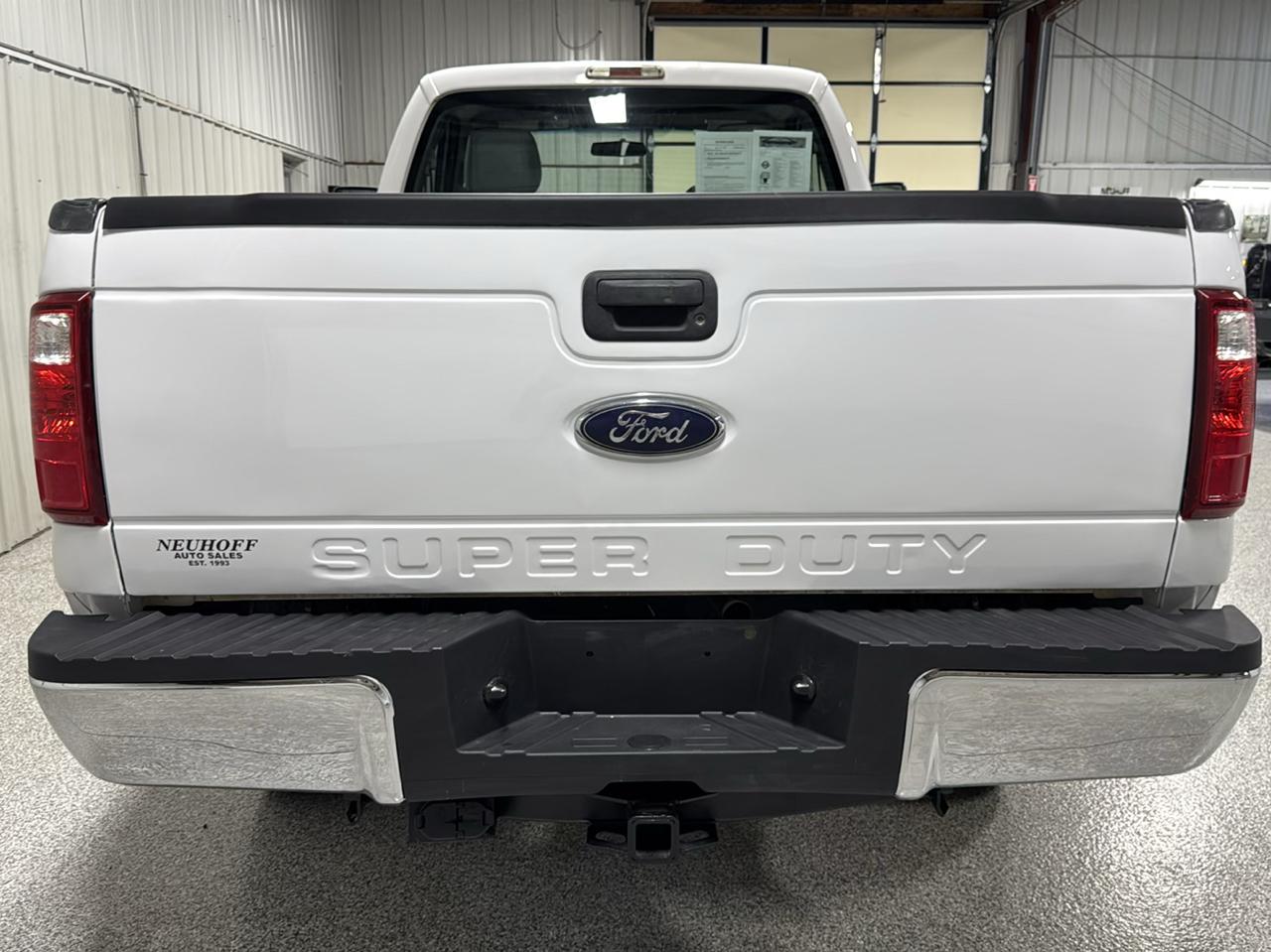 Ford Super Duty F-250 SRW 4WD Reg Cab 137" XLT 2016