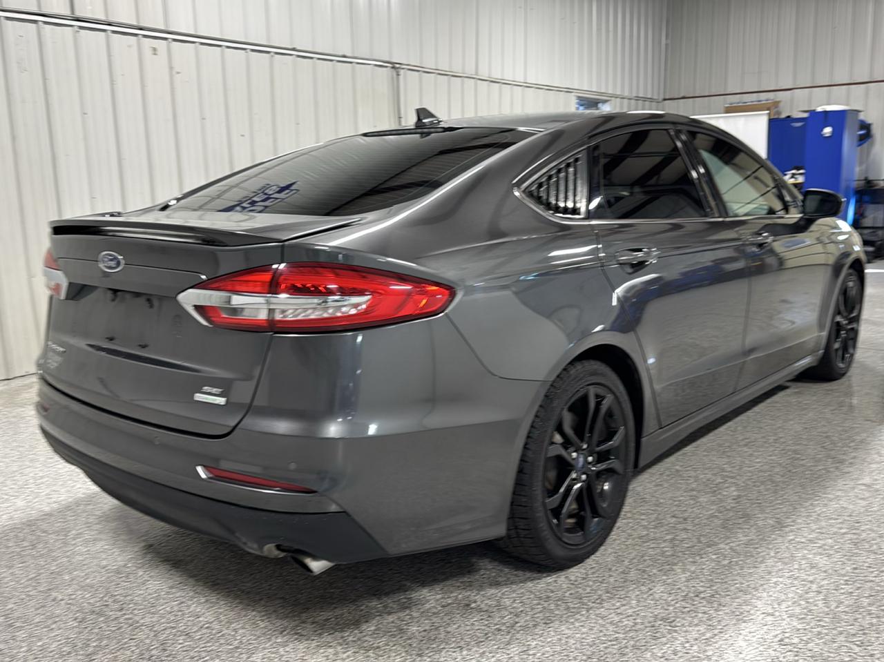 Ford Fusion SE FWD 2019