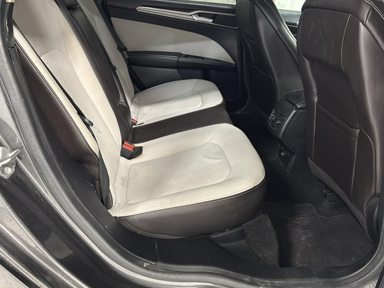 Ford Fusion SE FWD 2019