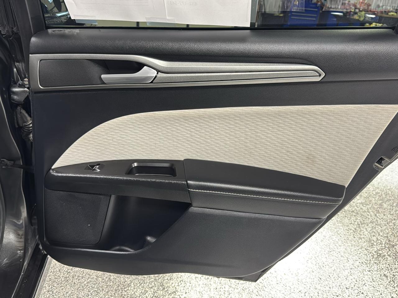 Ford Fusion SE FWD 2019