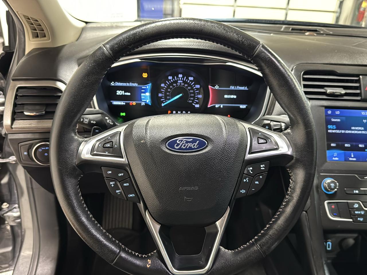 Ford Fusion SE FWD 2019