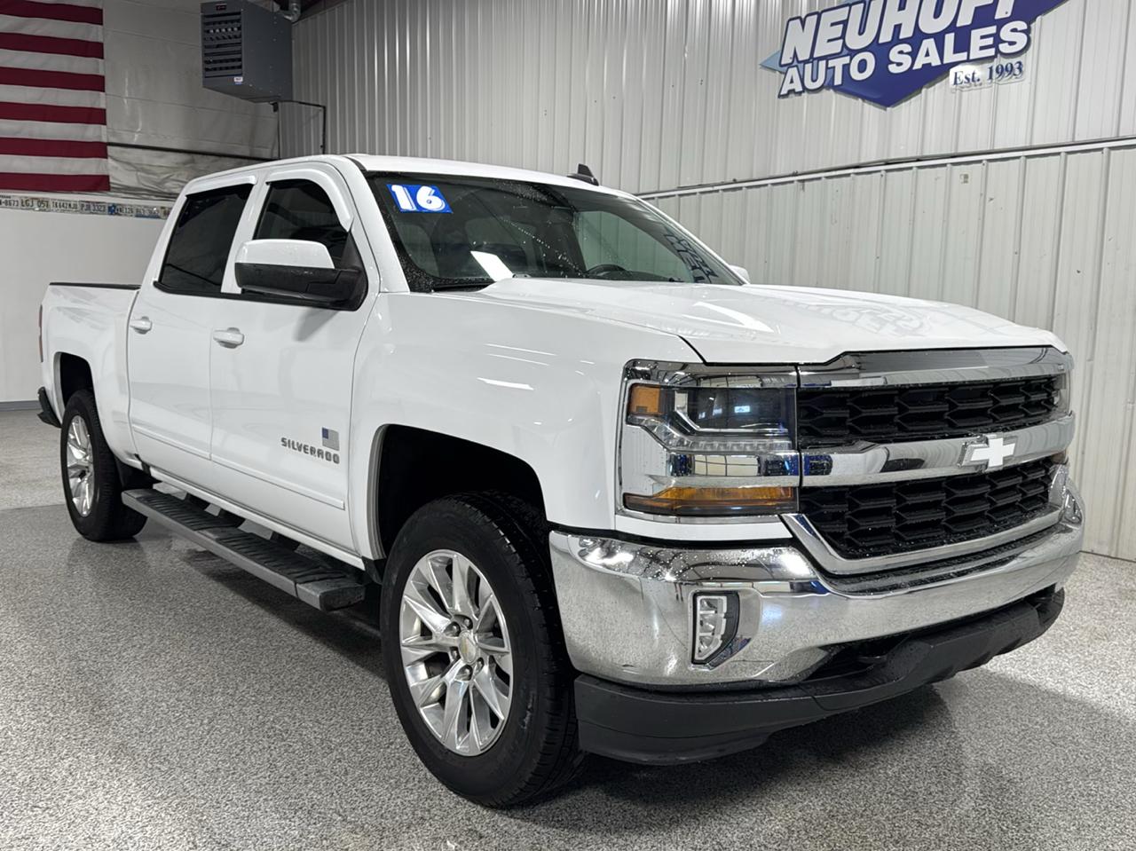 Chevrolet Silverado 1500 4WD Crew Cab 143.5" LT w/1LT 2016
