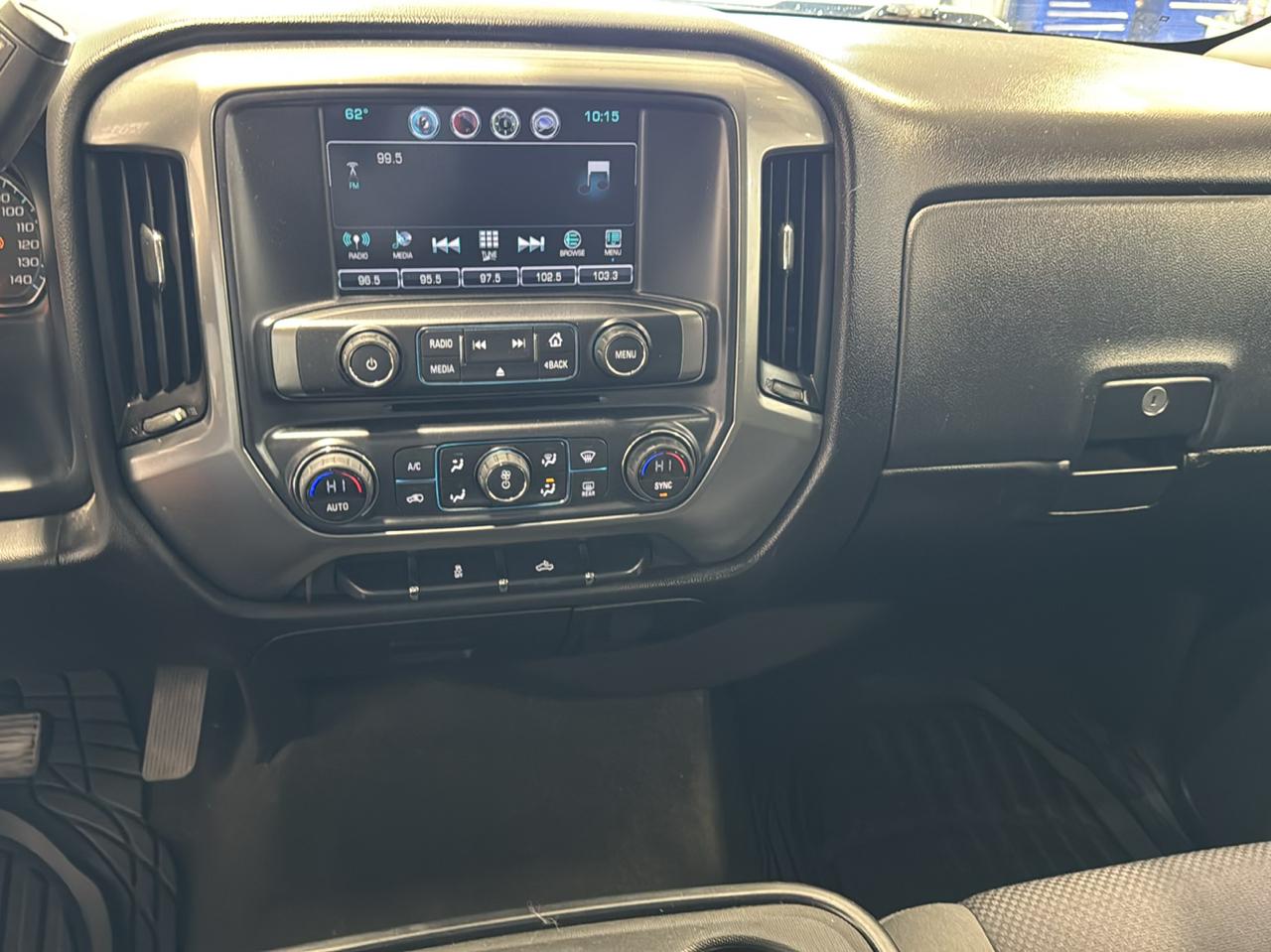 Chevrolet Silverado 1500 4WD Crew Cab 143.5" LT w/1LT 2016