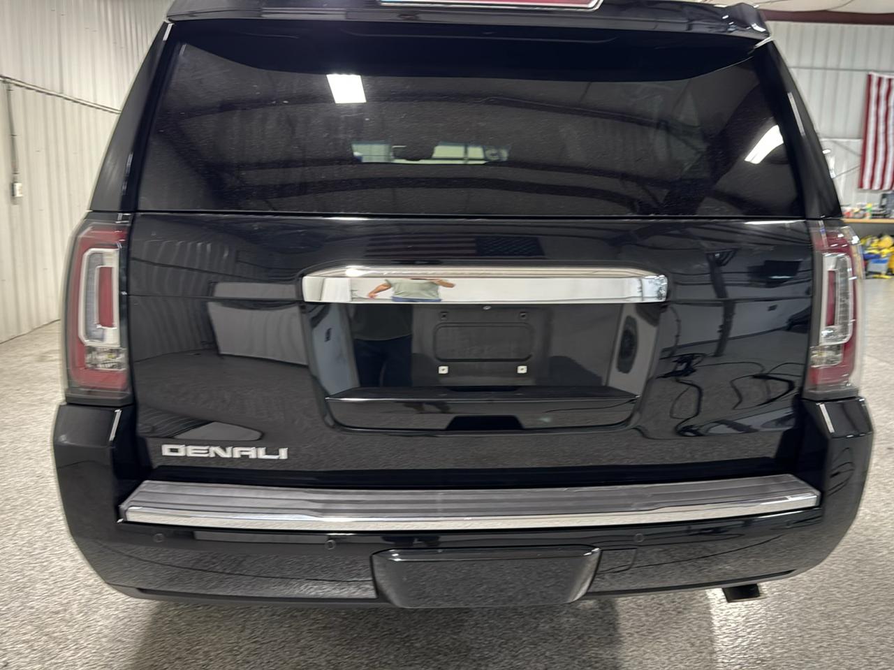 GMC Yukon XL 4WD 4dr Denali 2015