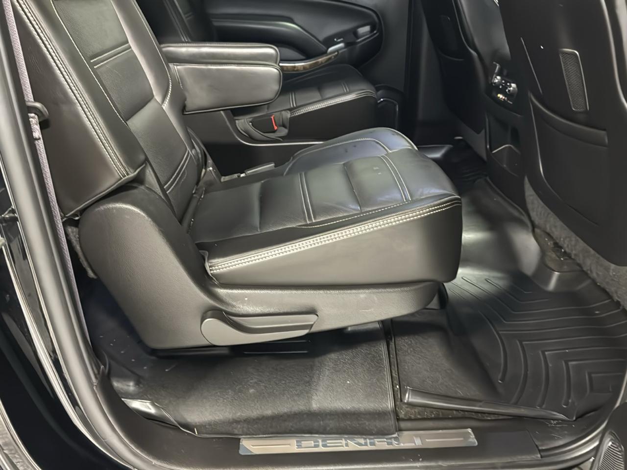 GMC Yukon XL 4WD 4dr Denali 2015