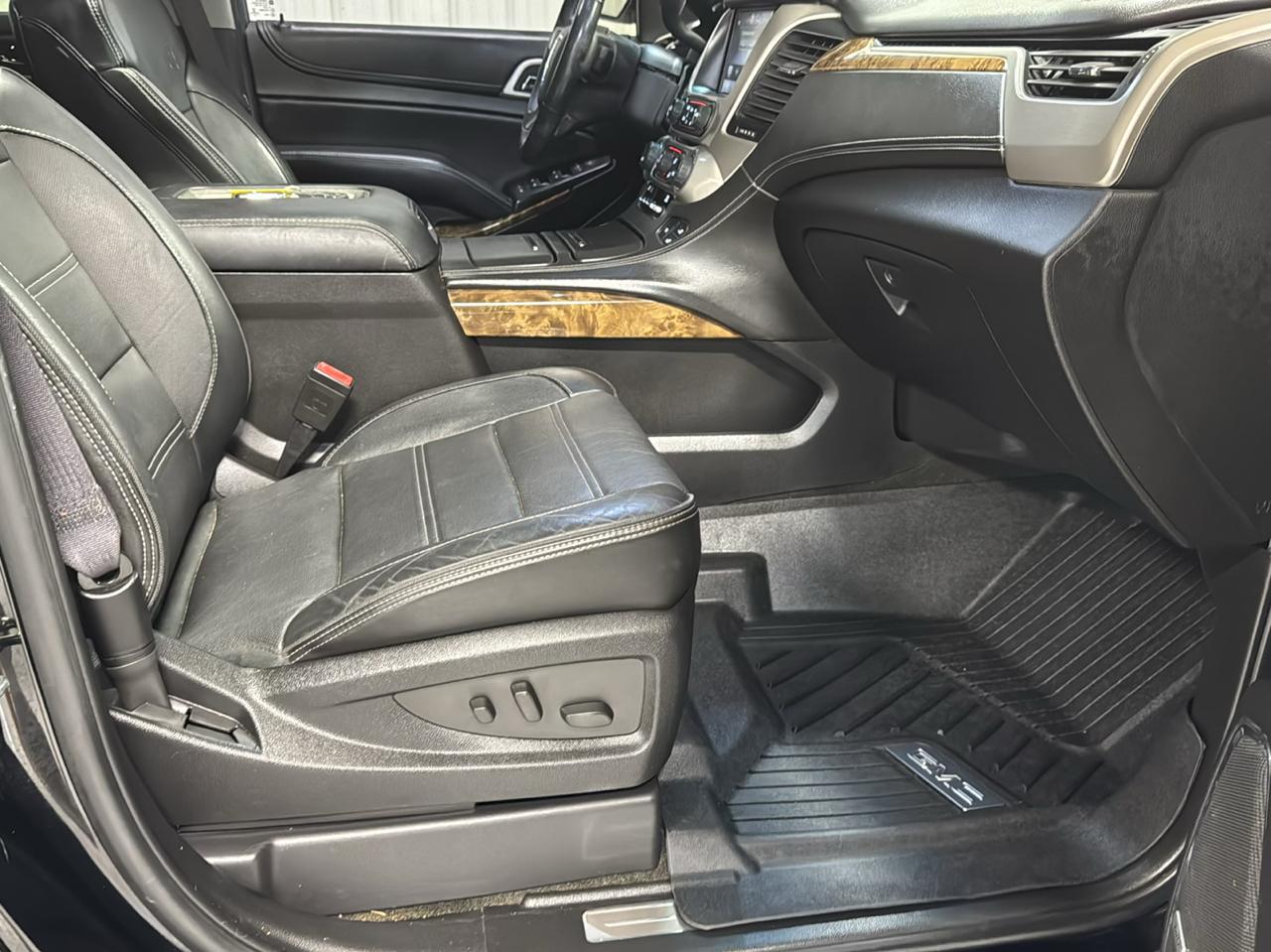 GMC Yukon XL 4WD 4dr Denali 2015