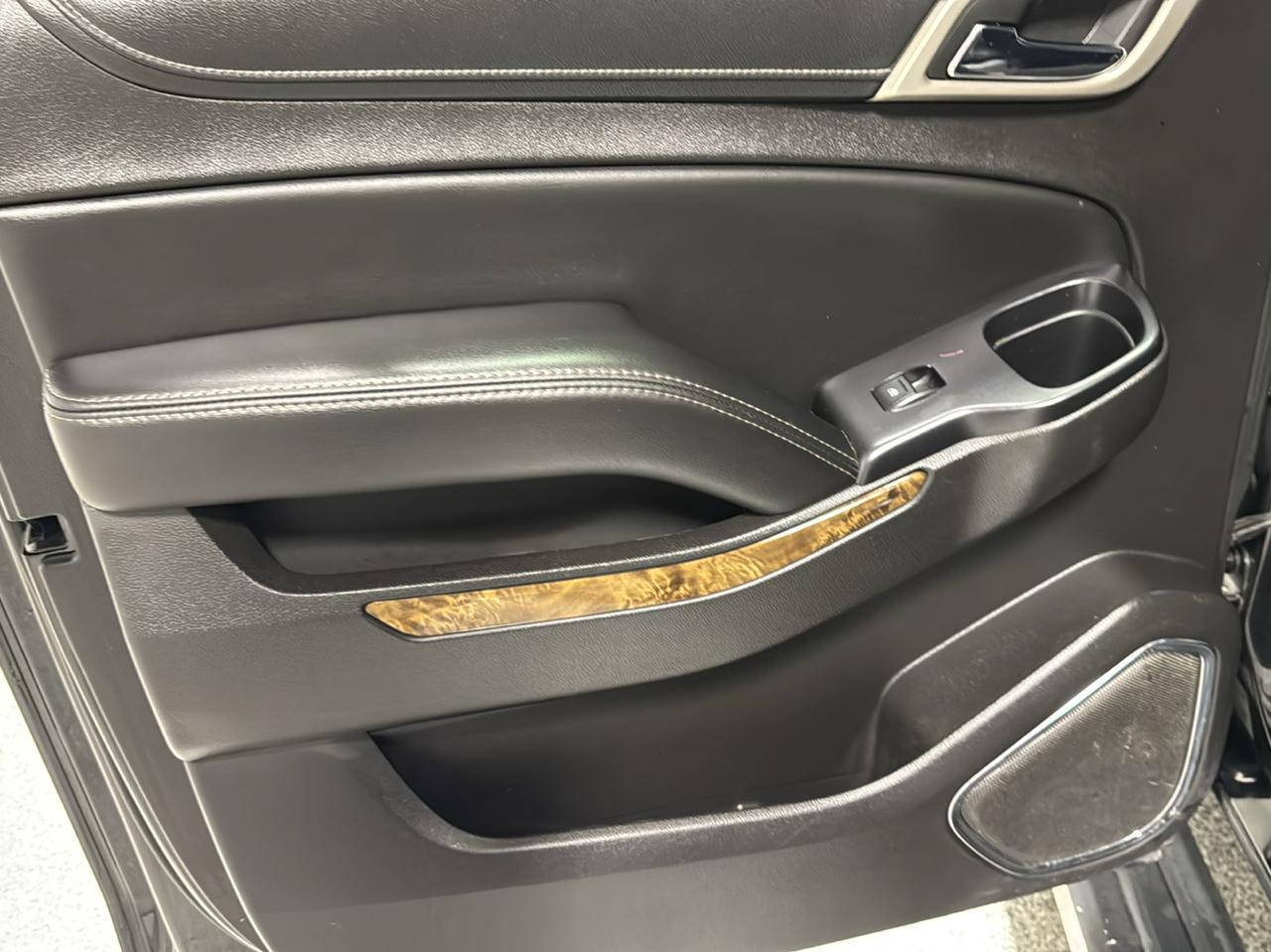 GMC Yukon XL 4WD 4dr Denali 2015