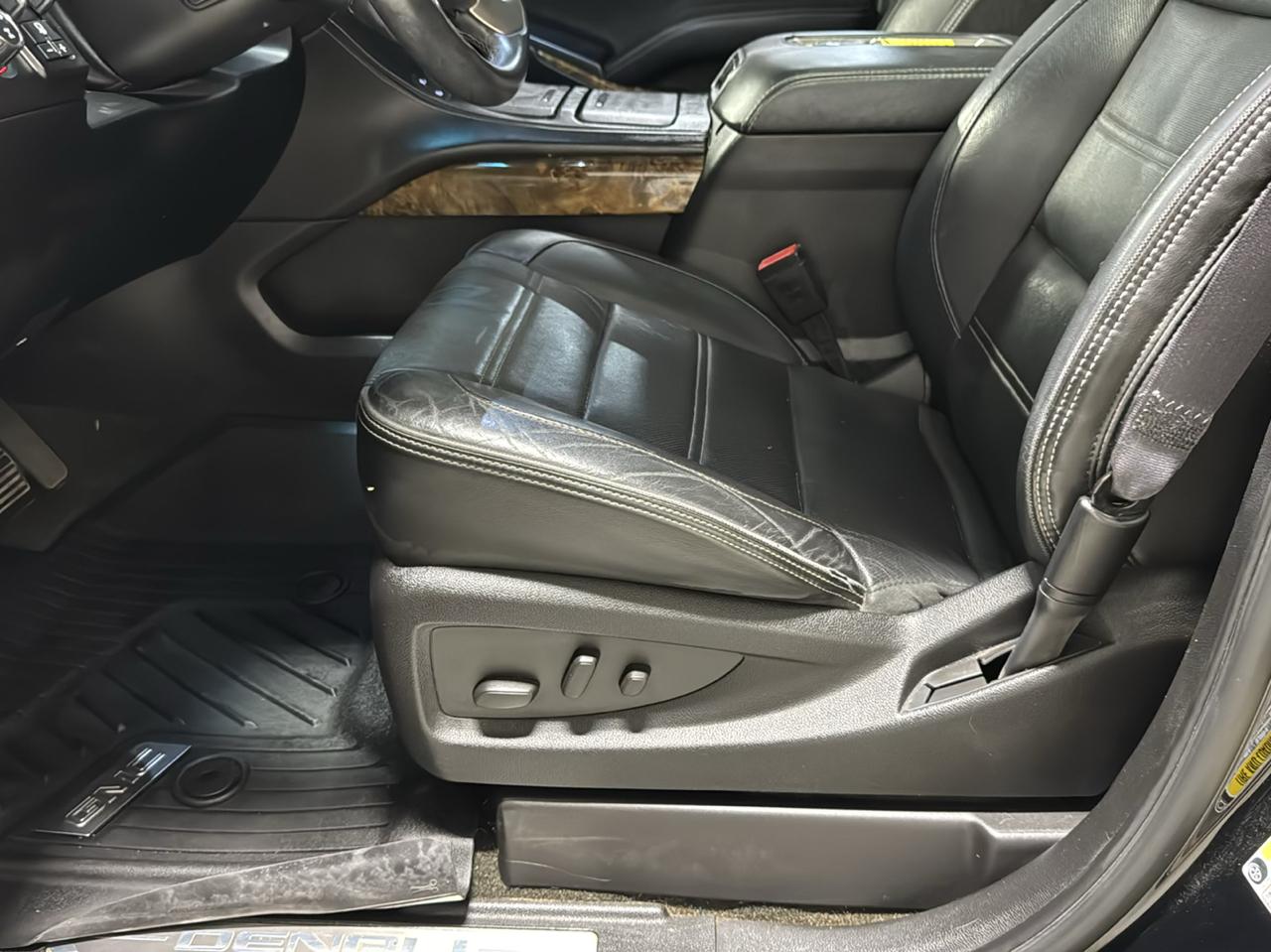 GMC Yukon XL 4WD 4dr Denali 2015