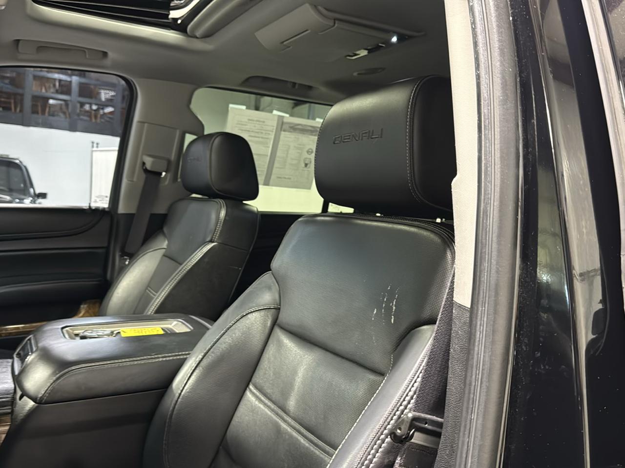 GMC Yukon XL 4WD 4dr Denali 2015