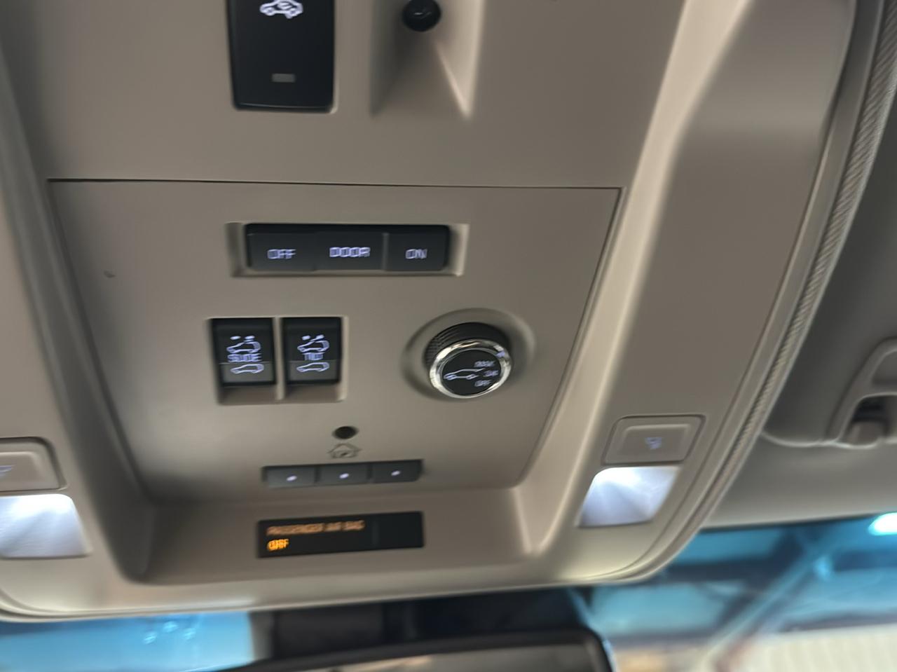 GMC Yukon XL 4WD 4dr Denali 2015