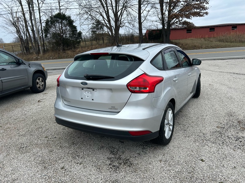 Ford Focus SE Hatch 2015