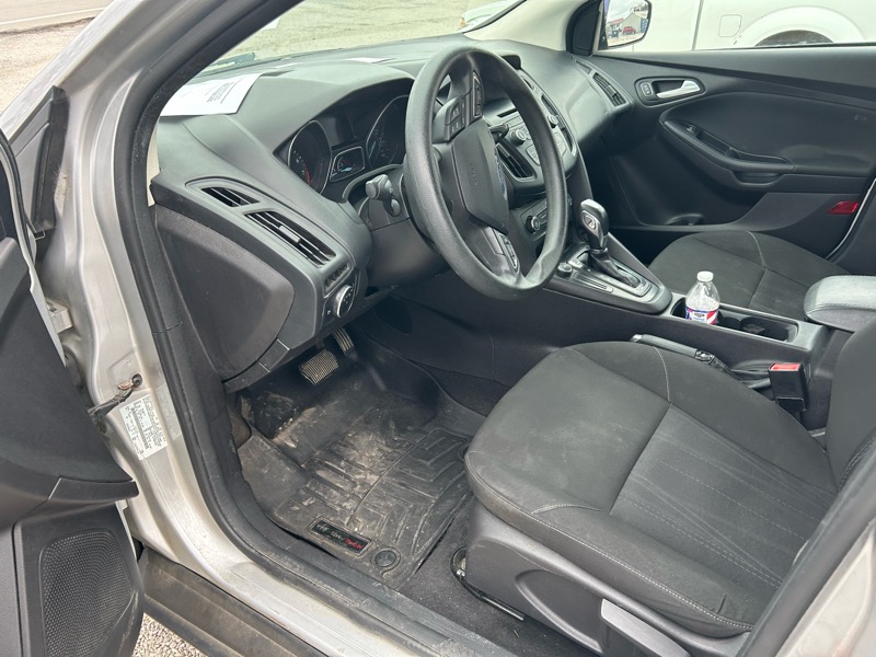 Ford Focus SE Hatch 2015