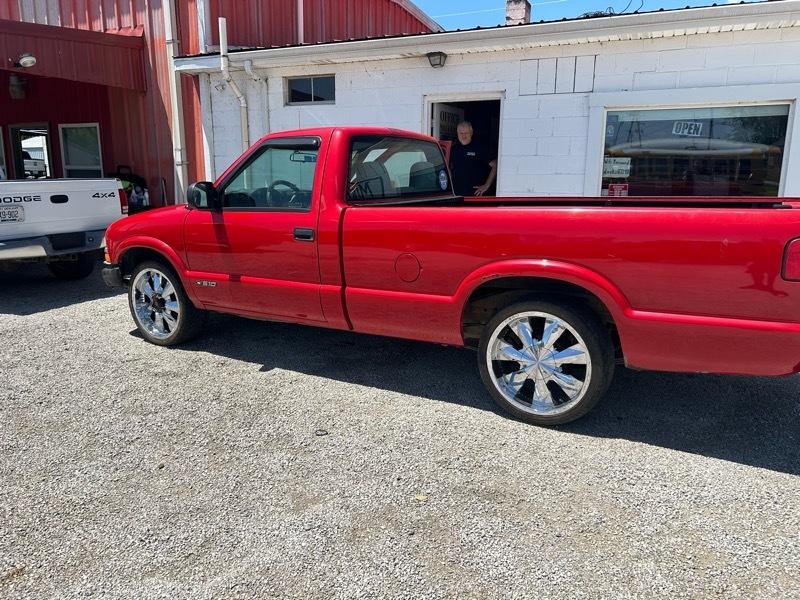 1999 Chevrolet S10's photo