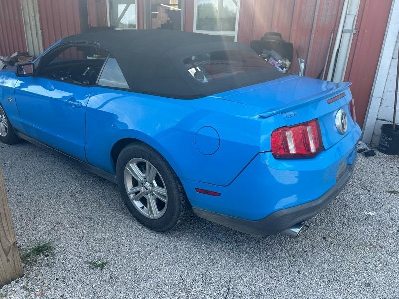 2012 Ford Mustang V6 Convertible