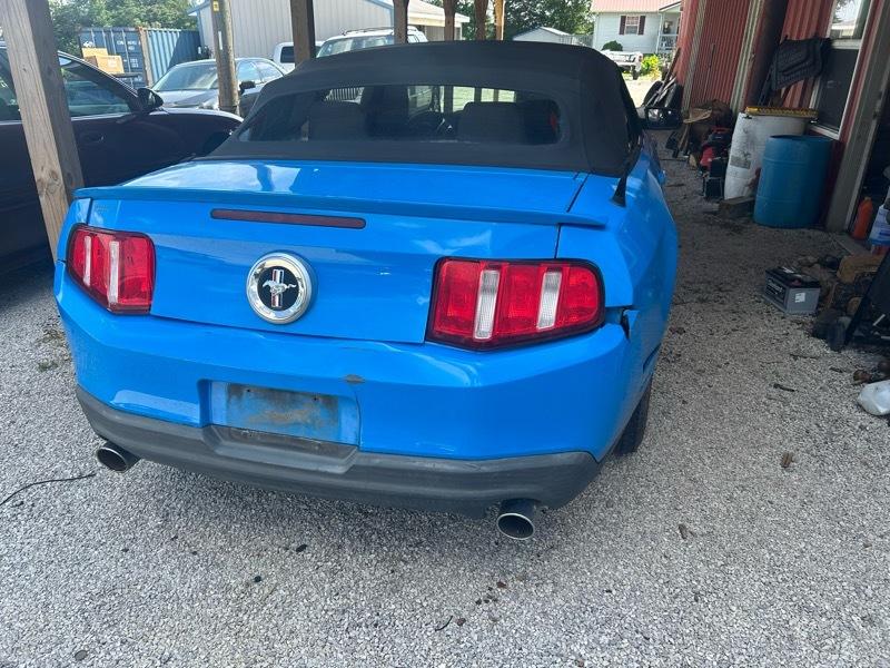Ford Mustang V6 Convertible 2012