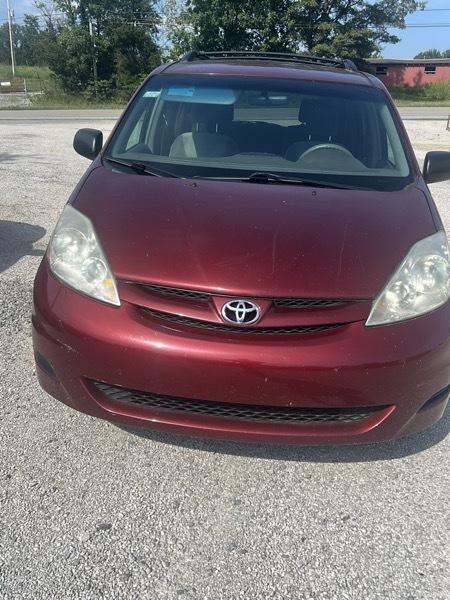 Toyota Sienna LE FWD 8-Passenger Seating 2008