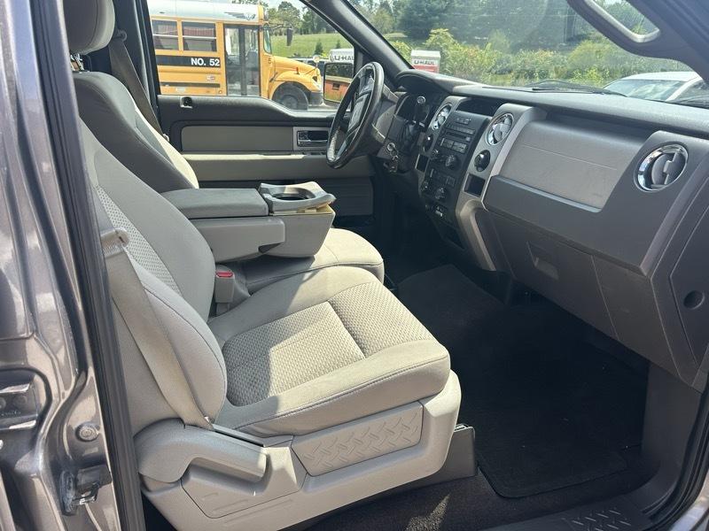 Ford F-150 4WD SuperCrew 145" XLT 2010