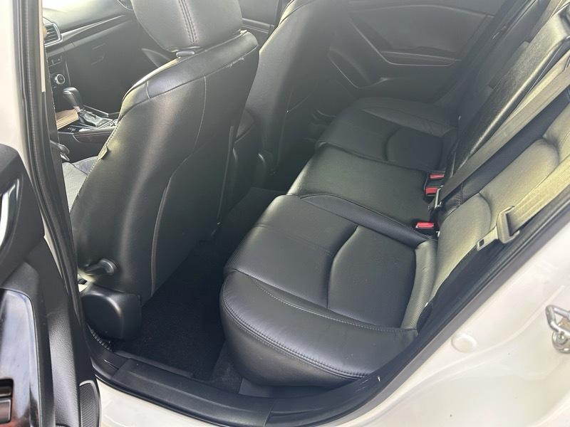 Mazda MAZDA3 s Grand Touring AT 4-Door 2018
