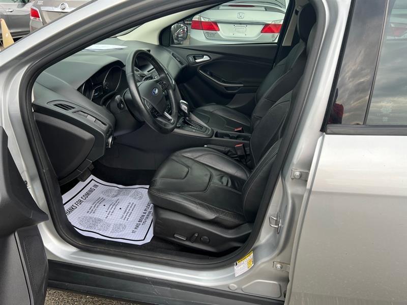 Ford Focus SE Sedan 2015