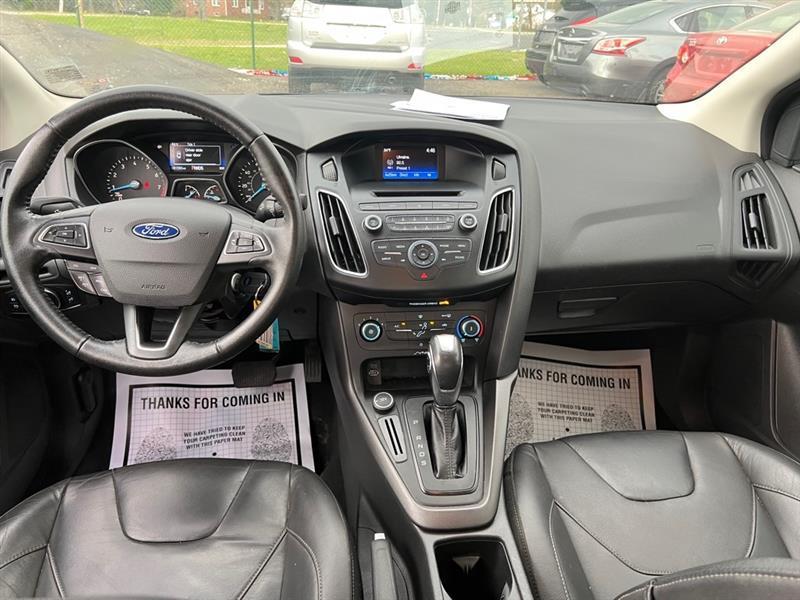 Ford Focus SE Sedan 2015