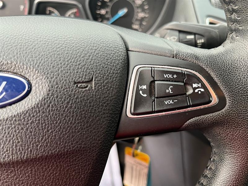 Ford Focus SE Sedan 2015