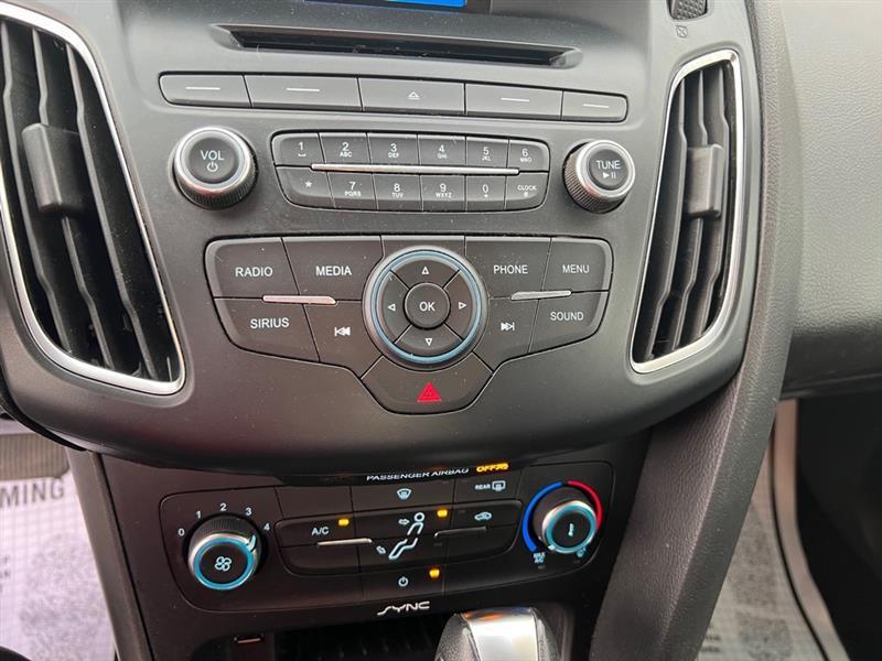 Ford Focus SE Sedan 2015